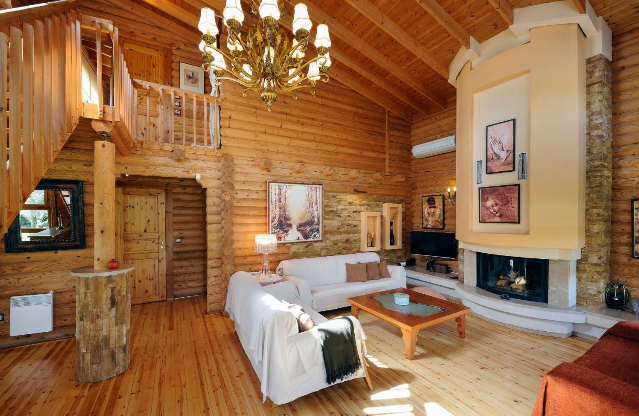 Lakkia - Wooden Residence ภายนอก รูปภาพ